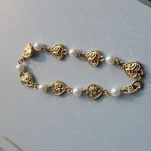 Vintage Avon tennis bracelet heart faux pearl gold tone chain signed 7 1/2" Long